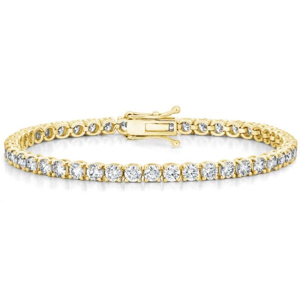 Classic Brilliant Cut Diamond Tennis Bracelet in Yellow Gold